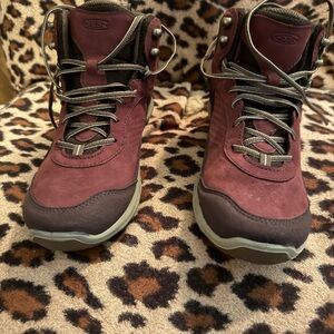 Keen Burgundy Hiking Boots